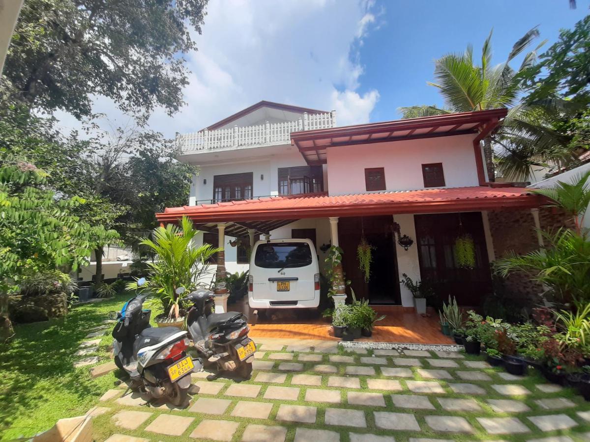Abinu"S Place Dikwella Sur Exterior foto